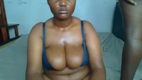 leo_kitty8 online show from 02-17-26, 12:12