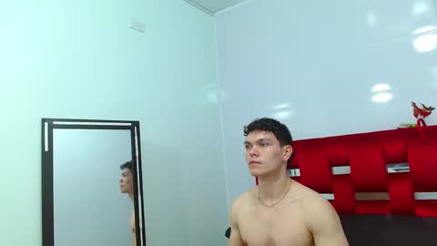 Snapshot of leo_morris chatting on 12-27-24, 04:10 leo_morris online show from 12-27-24, 04:10