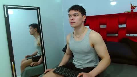 Snapshot of leo_morris chatting on 12-30-24, 01:47 leo_morris online show from 12-30-24, 01:47