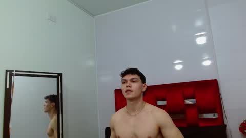 Snapshot of leo_morris chatting on 01-14-25, 03:47 leo_morris online show from 01-14-25, 03:47