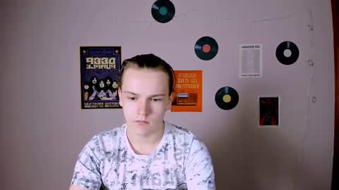 Snapshot of leo_void chatting on 11-27-25, 09:33 leo_void online show from 11-27-25, 09:33