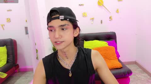 Snapshot of leoadamss chatting on 01-23-25, 12:52 Leo online show from 01-23-25, 12:52