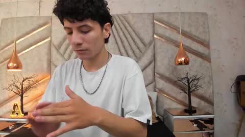 Leo online show from 02-22-26, 03:40