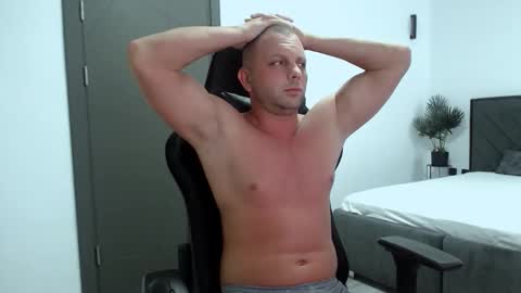 Leo online show from 09-28-25, 05:18