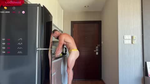 Leon online show from 03-01-25, 04:47