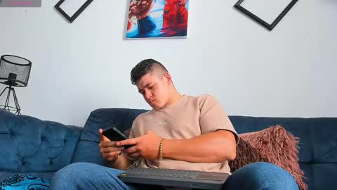 Leon Smoron online show from 09-14-25, 03:33