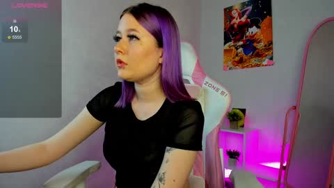 Snapshot of leona_williams chatting on 02-10-25, 08:20 leona_williams online show from 02-10-25, 08:20