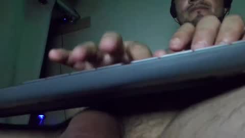 Snapshot of leonar0101 chatting on 12-21-24, 01:32 leonar0101 online show from 12-21-24, 01:32