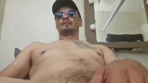 Snapshot of leonar0101 chatting on 09-16-25, 09:43 leonar0101 online show from 09-16-25, 09:43