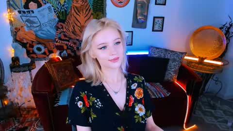 leonastone online show from 09-13-25, 05:24