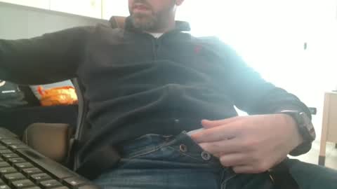 Snapshot of leone44 chatting on 02-17-25, 11:23 angel e sonia online show from 02-17-25, 11:23