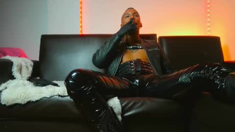 Lenardo jaramillo online show from 12-06-24, 08:59