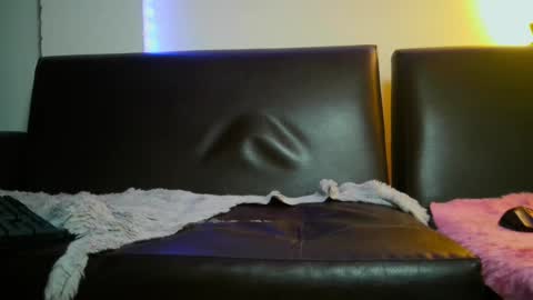 Lenardo jaramillo online show from 01-25-25, 01:19