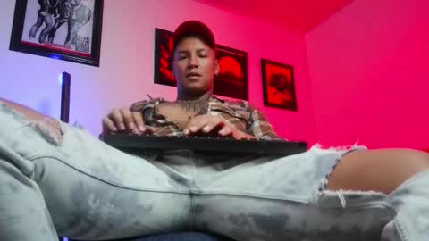 Lenardo jaramillo online show from 10-16-25, 10:38