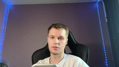 Leon online show from 03-06-25, 09:58