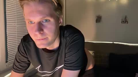 Leon online show from 01-09-26, 09:16