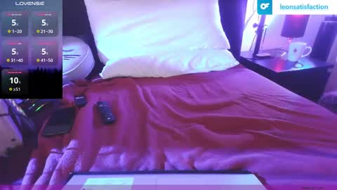 Snapshot of leonsatisfaction chatting on 12-26-24, 03:06 Leon Robertson online show from 12-26-24, 03:06