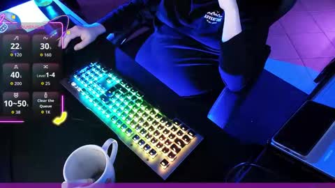 Snapshot of leonsatisfaction chatting on 01-08-26, 02:36 Leon Robertson online show from 01-08-26, 02:36