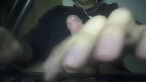 leoonel_95 online show from 12-18-25, 05:02