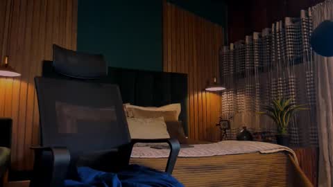 Leo Salvatore online show from 02-18-25, 03:42