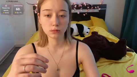Snapshot of lerryelle chatting on 06-07-26, 07:34 Lerry online show from 06-07-26, 07:34