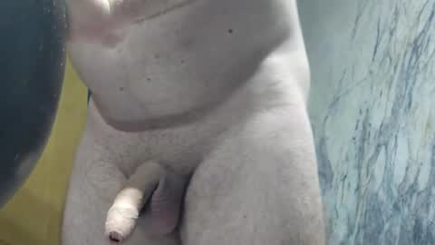 Snapshot of leschatons22 chatting on 07-31-26, 12:15 Chaton online show from 07-31-26, 12:15