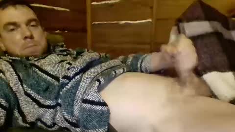 Snapshot of leskator9 chatting on 10-10-25, 10:03 leskator9 online show from 10-10-25, 10:03