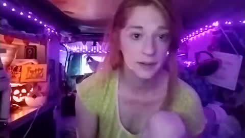 LesleyGumGrass- The Boring Trans girl online show from 10-24-25, 05:31