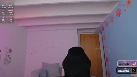 Snapshot of leslie9669 chatting on 01-15-25, 03:18 Lesly online show from 01-15-25, 03:18