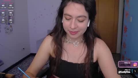 Snapshot of leslie9669 chatting on 01-16-25, 05:33 Lesly online show from 01-16-25, 05:33