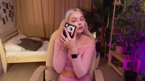 Stacey online show from 02-16-26, 07:48