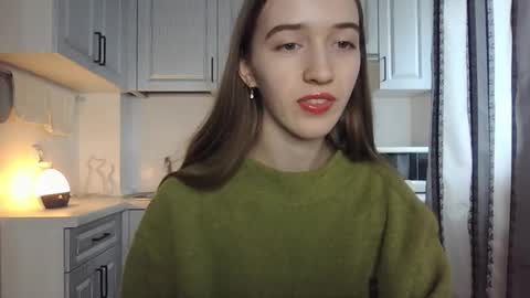 Snapshot of leslie_my_lovee chatting on 09-28-25, 11:04  LESLIE   online show from 09-28-25, 11:04