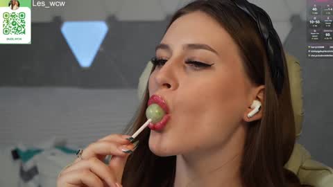 LeslieKorfs online show from 01-27-25, 01:59