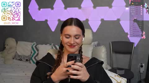 LeslieKorfs online show from 01-14-26, 07:19