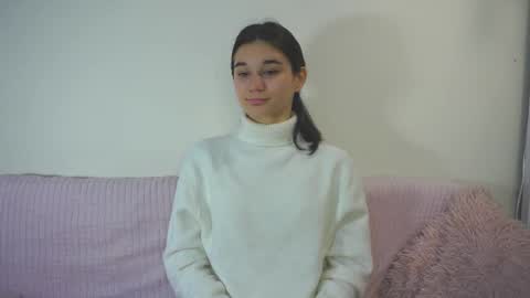 Naomi online show from 10-21-25, 08:20