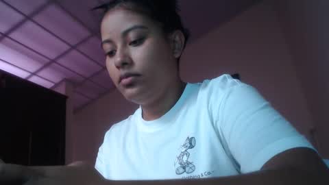 Snapshot of leslyandika chatting on 01-22-25, 07:45 LeslyAndika online show from 01-22-25, 07:45
