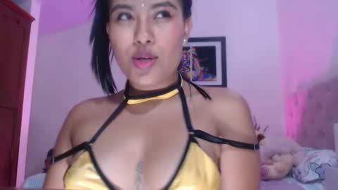 Snapshot of leslyandika chatting on 02-08-25, 11:24 LeslyAndika online show from 02-08-25, 11:24