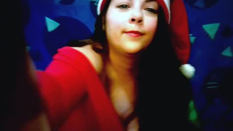 Snapshot of leslymoon90 chatting on 12-25-24, 11:10 Lesly moon online show from 12-25-24, 11:10