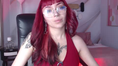 Snapshot of lessboobs_gh chatting on 01-11-25, 12:50 Less online show from 01-11-25, 12:50