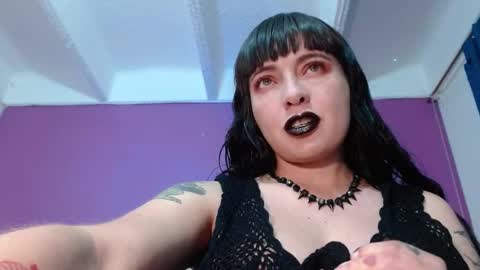 Snapshot of lestatdlion chatting on 01-06-25, 12:27 lestatdlion online show from 01-06-25, 12:27