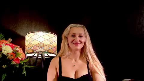 leticiareys online show from 10-21-25, 08:31