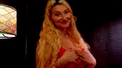 leticiareys online show from 11-22-25, 06:51