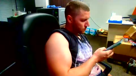 Snapshot of letsbeadventurous chatting on 01-22-25, 02:37 The Silent type online show from 01-22-25, 02:37