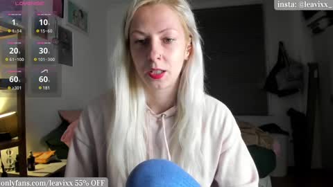 LeaVixx online show from 03-03-25, 06:55