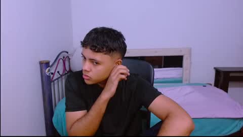 Snapshot of levii_7 chatting on 11-06-25, 02:56 0600AM-1200PM - online show from 11-06-25, 02:56