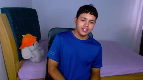 Snapshot of levii_7 chatting on 01-14-26, 12:55 0600AM-1200PM - online show from 01-14-26, 12:55