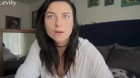 Snapshot of levity_opossum chatting on 09-08-25, 08:08 Levity online show from 09-08-25, 08:08