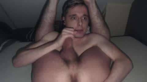 Snapshot of lewenzi chatting on 11-27-25, 12:35 lewenzi online show from 11-27-25, 12:35