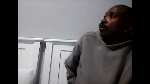 Snapshot of lewinskytheone chatting on 12-17-25, 06:36 lewinskytheone online show from 12-17-25, 06:36