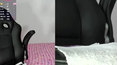 Snapshot of lexalove2 chatting on 12-17-25, 07:20 Lexa Love online show from 12-17-25, 07:20